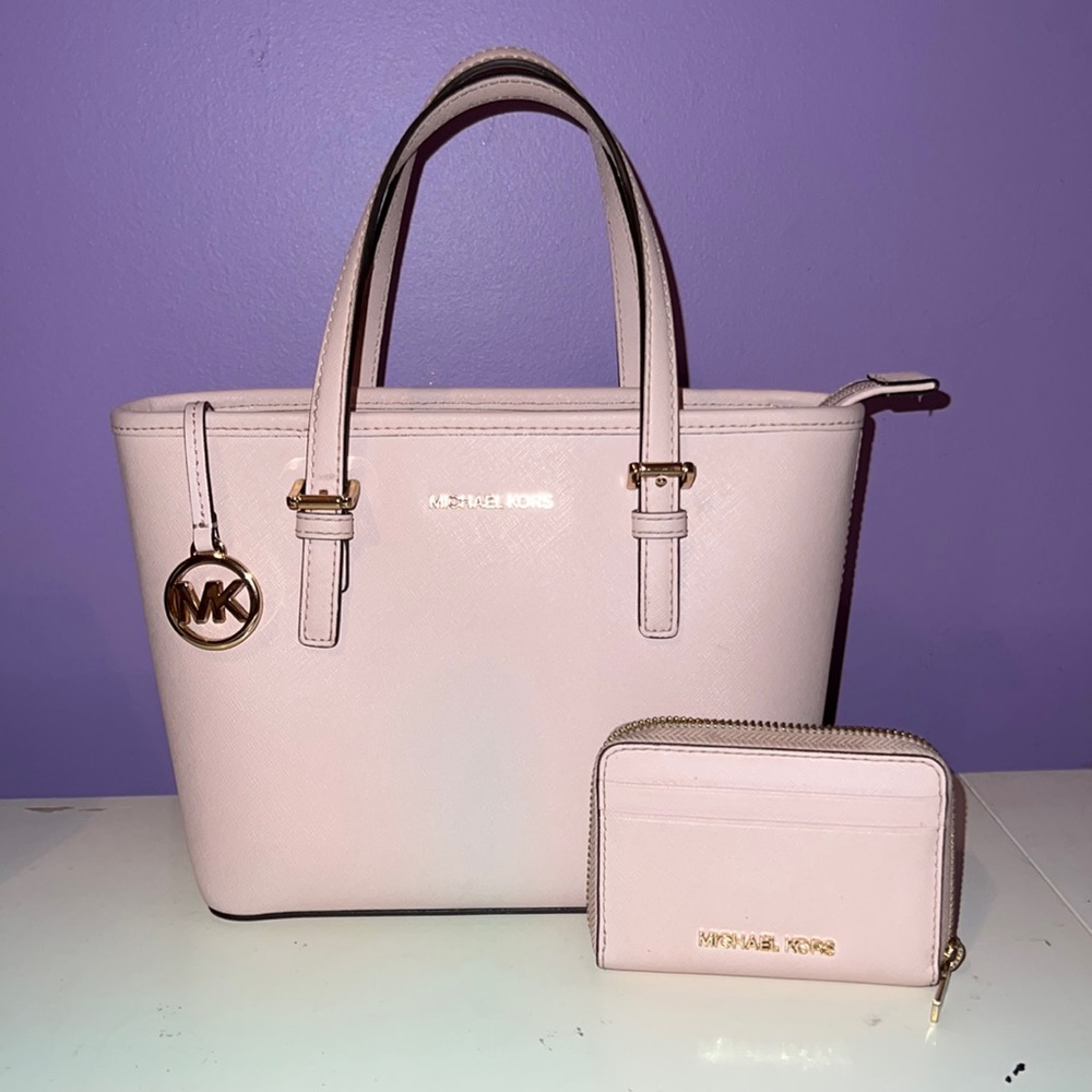 Baby pink MICHEAL KORS handbag and wallet
